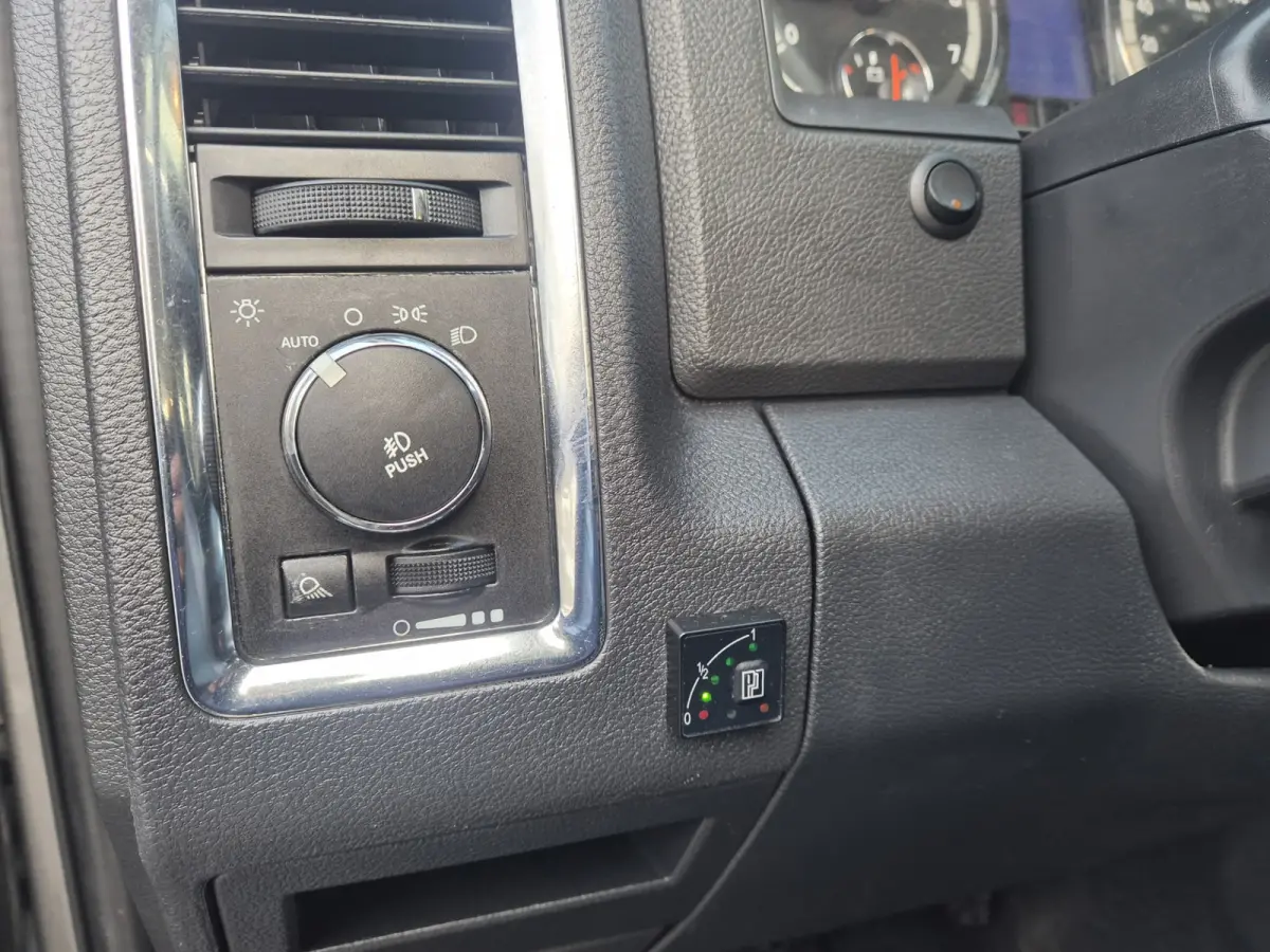 1500 5.7 V8 4x4 Crew Cab Lpg Stoel verwarming-verkoeling Leder Alpine