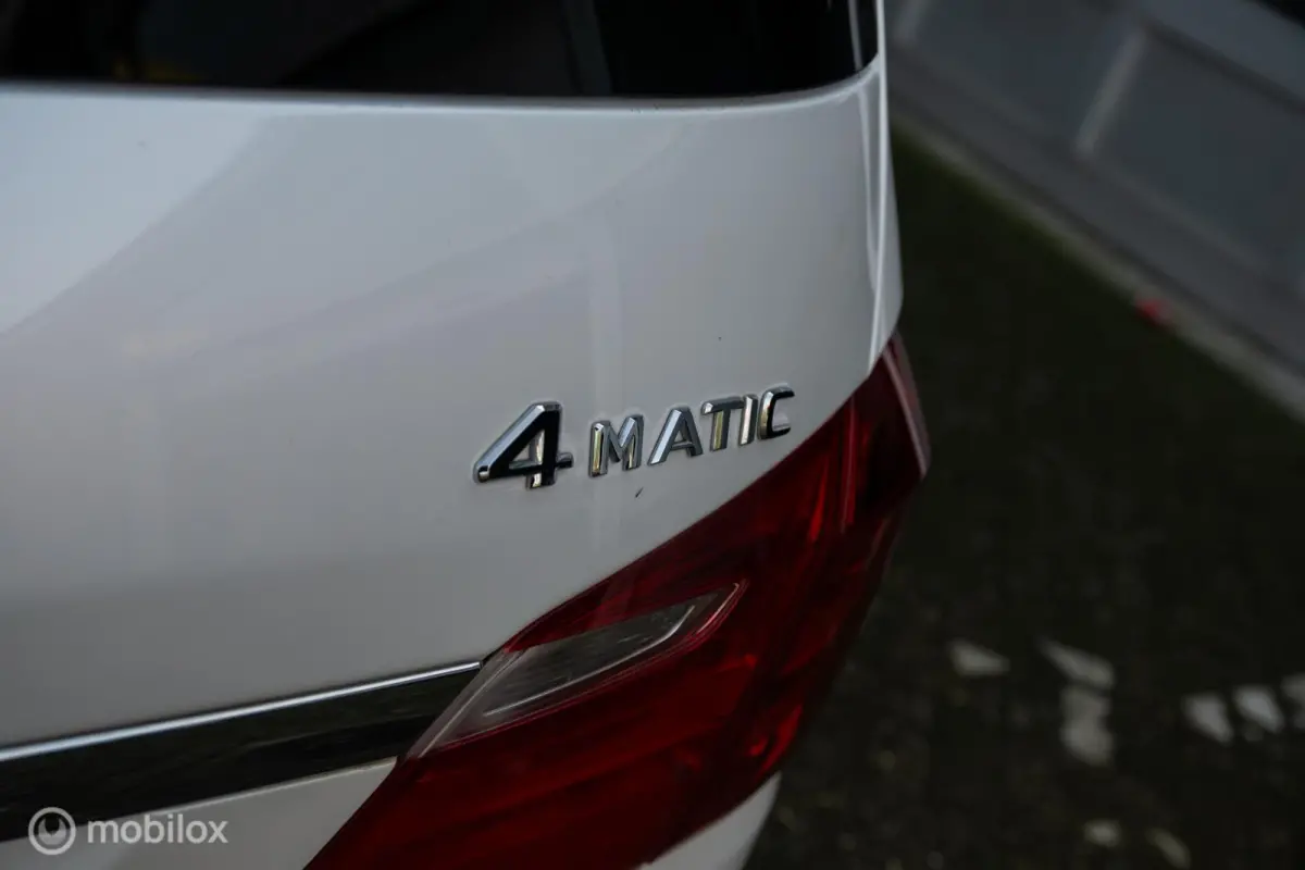 550 V8