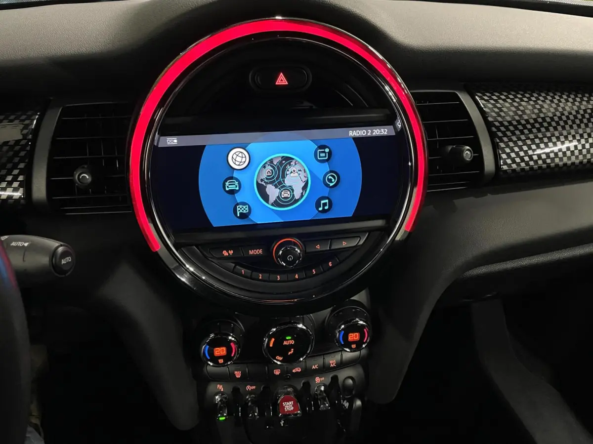 2.0 S 192 PK/ Navi/ Keyless/ LED/ Harman/Kardon