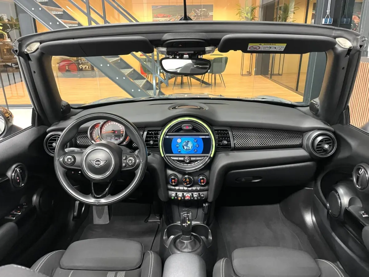 2.0 S 192 PK/ Navi/ Keyless/ LED/ Harman/Kardon
