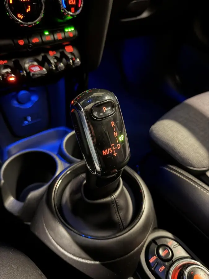 1.5 136PK Dalston edition JCW-pack Pano Carplay