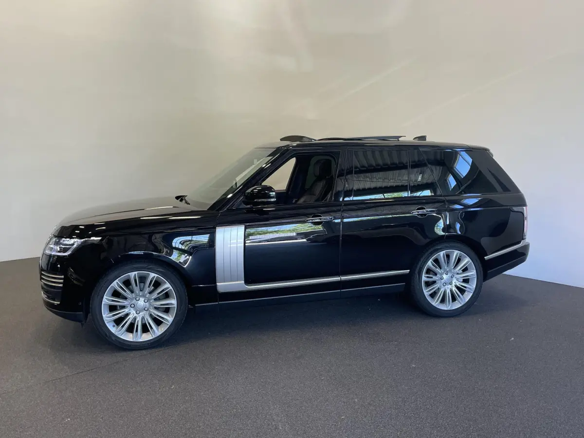 3.0 TDV6 Autobiography Trekhaak Panoramadak Navigatie Apple Carplay/Android Auto Adaptive Cruise Control Camera Parkeersensoren Head-up Display Stoelverwarming en verkoeling Stuurverwarming 