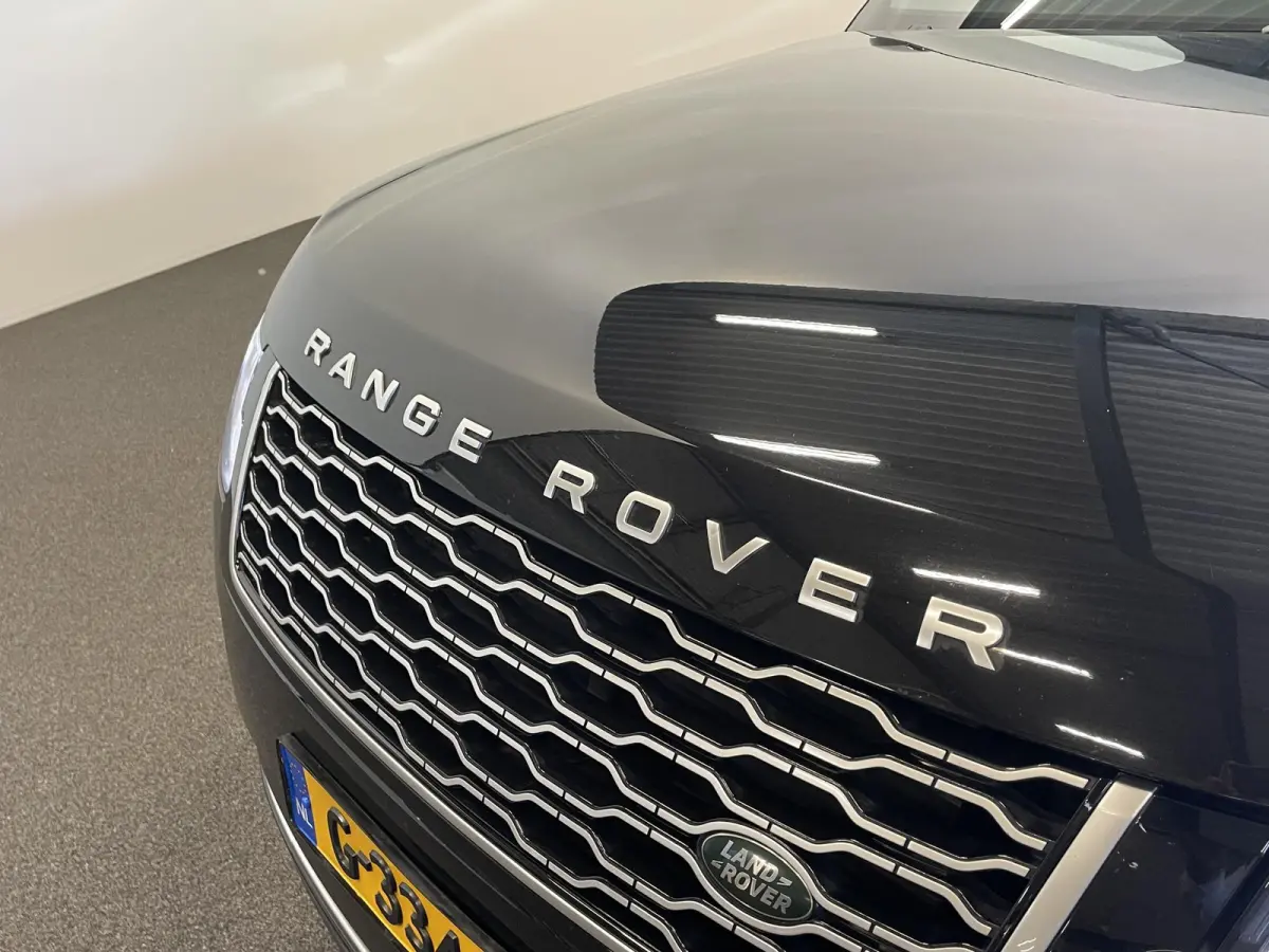 3.0 TDV6 Autobiography Trekhaak Panoramadak Navigatie Apple Carplay/Android Auto Adaptive Cruise Control Camera Parkeersensoren Head-up Display Stoelverwarming en verkoeling Stuurverwarming 