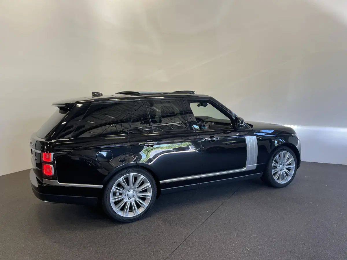 3.0 TDV6 Autobiography Trekhaak Panoramadak Navigatie Apple Carplay/Android Auto Adaptive Cruise Control Camera Parkeersensoren Head-up Display Stoelverwarming en verkoeling Stuurverwarming 