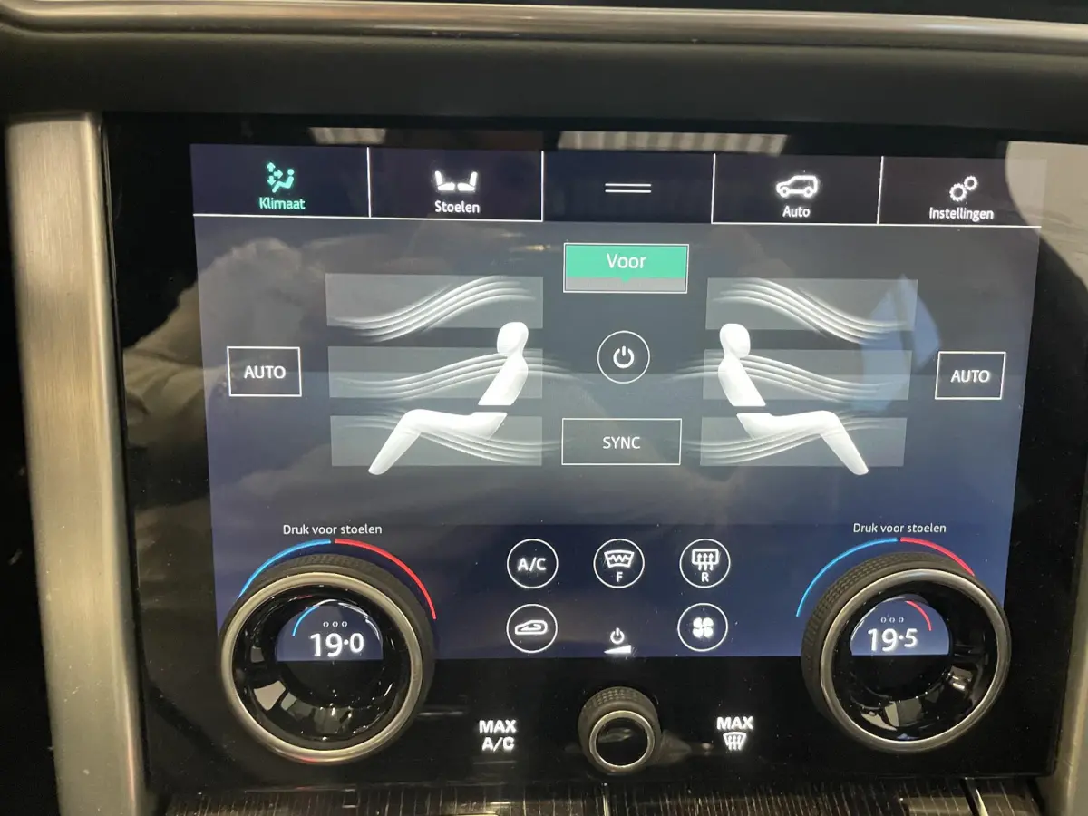 3.0 TDV6 Autobiography Trekhaak Panoramadak Navigatie Apple Carplay/Android Auto Adaptive Cruise Control Camera Parkeersensoren Head-up Display Stoelverwarming en verkoeling Stuurverwarming 