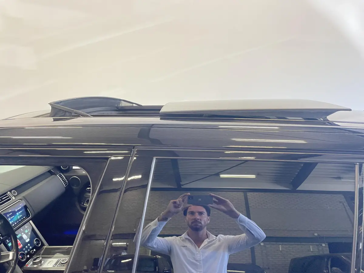 3.0 TDV6 Autobiography Trekhaak Panoramadak Navigatie Apple Carplay/Android Auto Adaptive Cruise Control Camera Parkeersensoren Head-up Display Stoelverwarming en verkoeling Stuurverwarming 