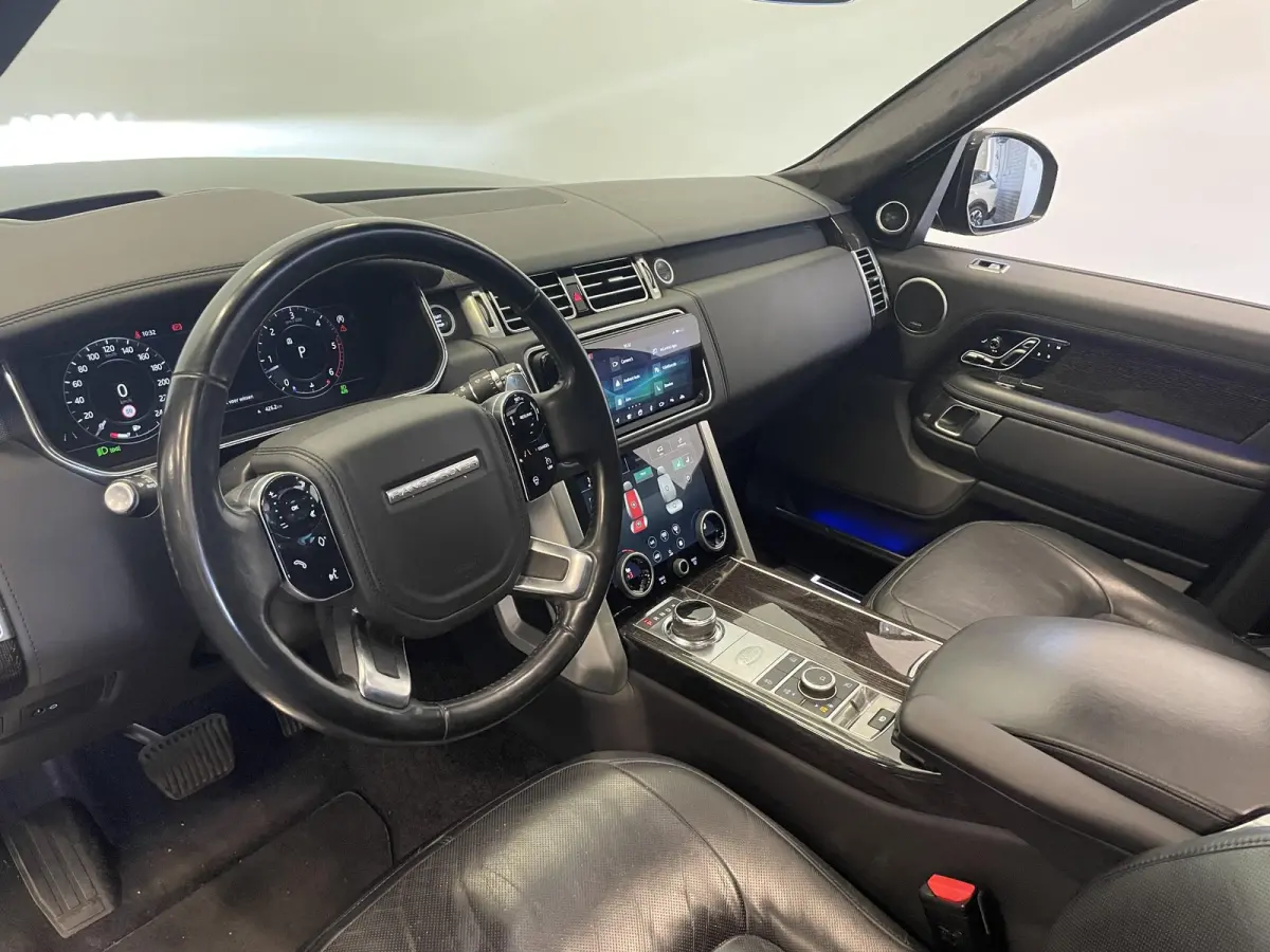 3.0 TDV6 Autobiography Trekhaak Panoramadak Navigatie Apple Carplay/Android Auto Adaptive Cruise Control Camera Parkeersensoren Head-up Display Stoelverwarming en verkoeling Stuurverwarming 