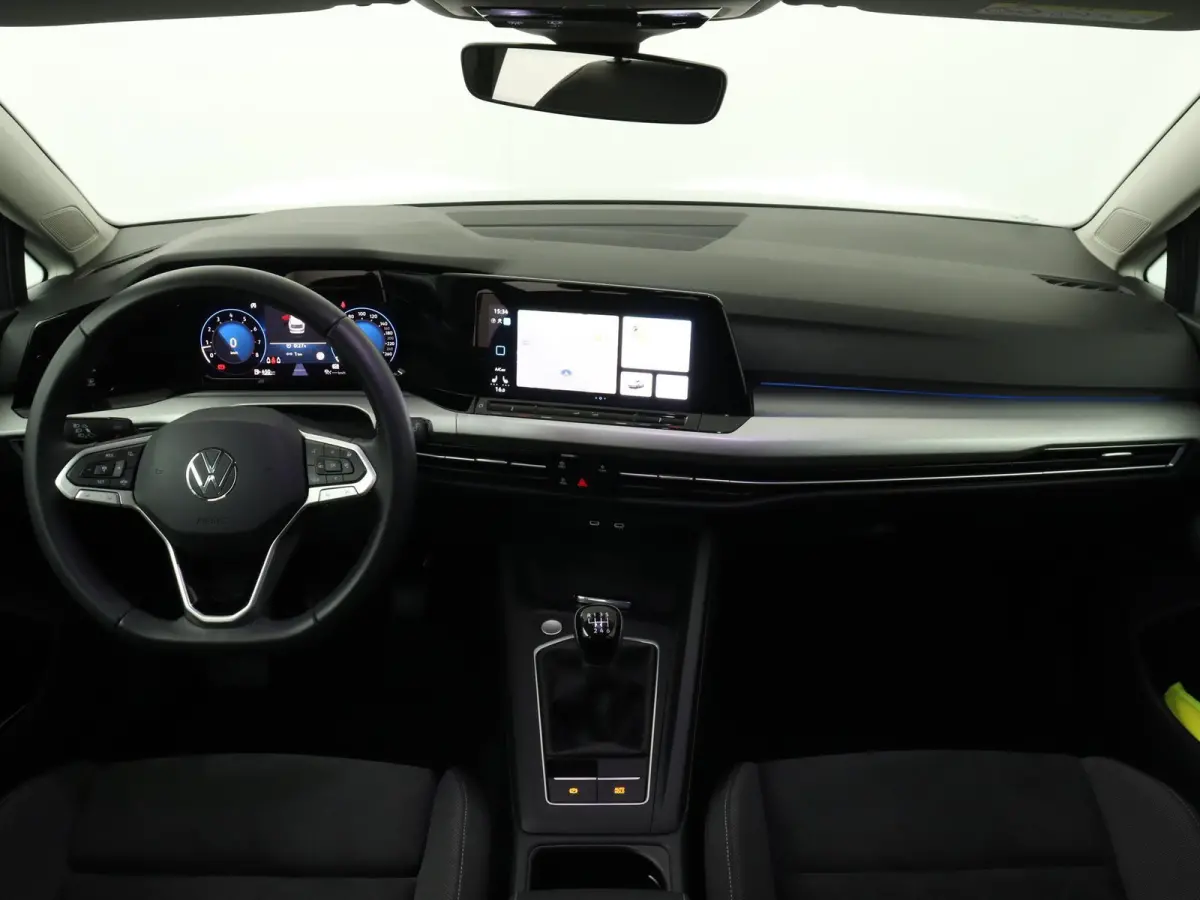 1.5 TSI Life Business 131 PK | Navigatie | Apple Carplay | Trekhaak | Ergo-Active Bestuurdersstoel | Adaptive Cruise Control | Parkeersensoren | Sfeerverlichting |