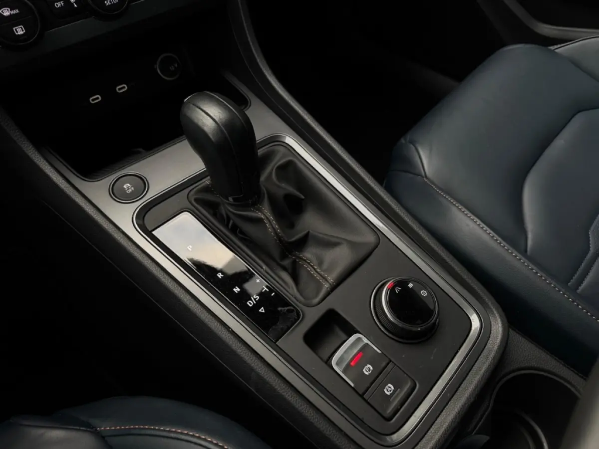 1.5 TSI FR Bns Int. VIRTAUL CAMERA LEDER LED SPORTVELGEN