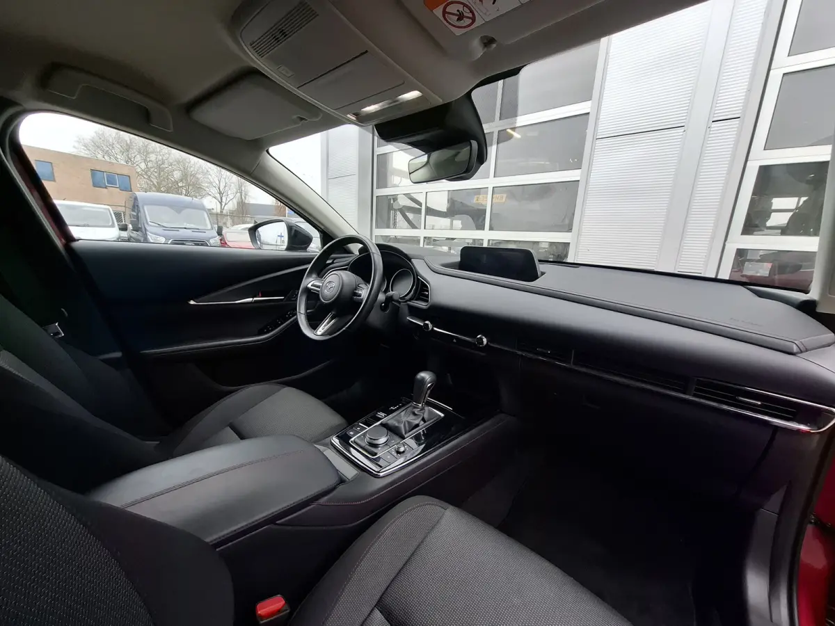 2.0 e-SkyActiv-G M Hybrid Homura | Navigatie/Android/Apple Carplay | Achteruitrij Camera | Voorstoelen Verwarmd | Head-up display | Voorstoelen verwarmd | Cruise Control Adaptief | LM Velgen