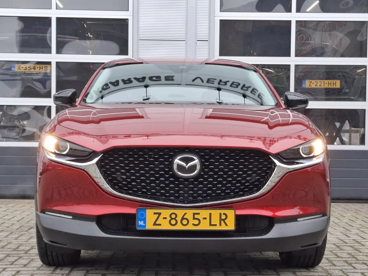 2.0 e-SkyActiv-G M Hybrid Homura | Navigatie/Android/Apple Carplay | Achteruitrij Camera | Voorstoelen Verwarmd | Head-up display | Voorstoelen verwarmd | Cruise Control Adaptief | LM Velgen
