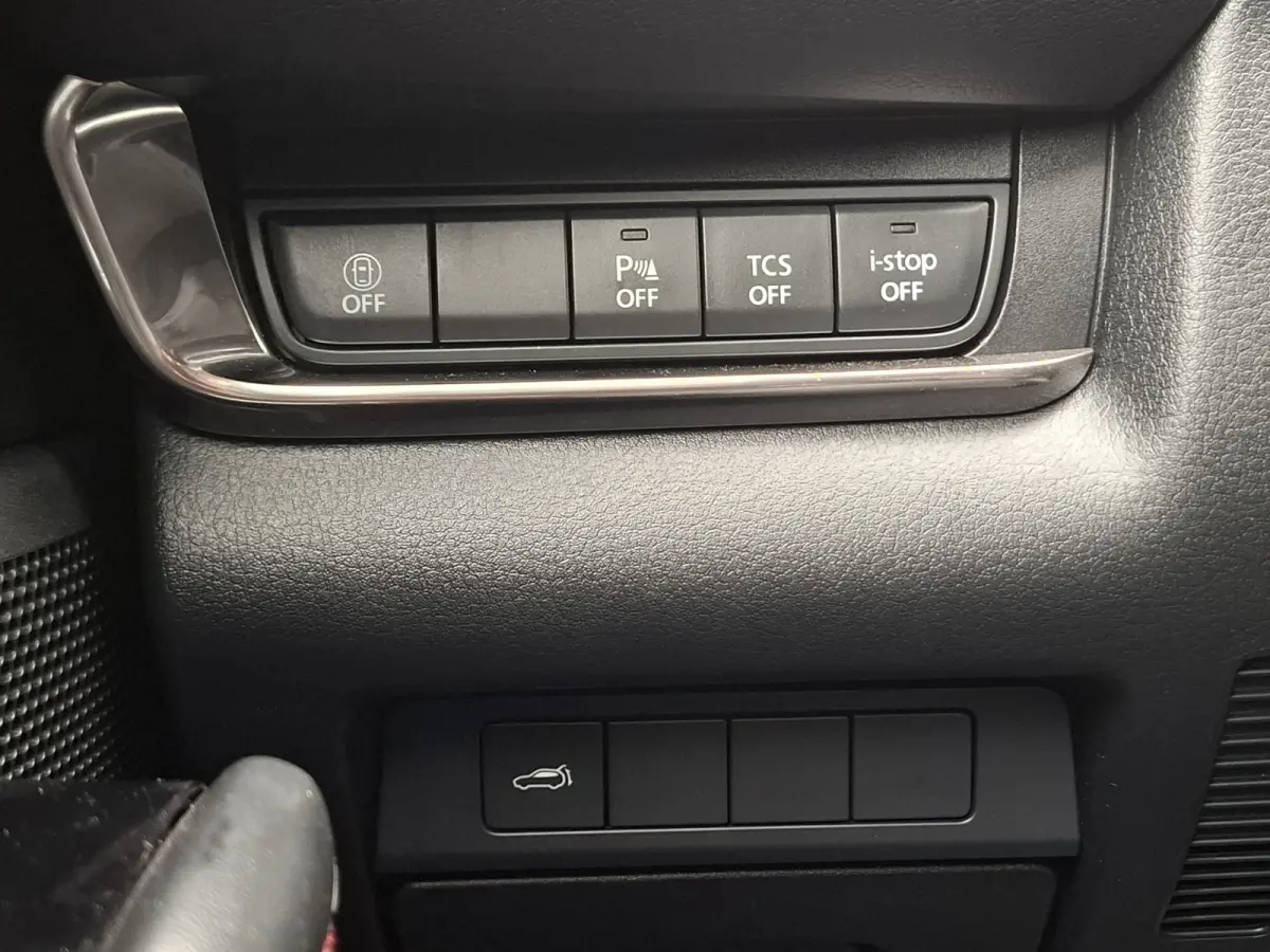 2.0 e-SkyActiv-G M Hybrid Homura | Navigatie/Android/Apple Carplay | Achteruitrij Camera | Voorstoelen Verwarmd | Head-up display | Voorstoelen verwarmd | Cruise Control Adaptief | LM Velgen