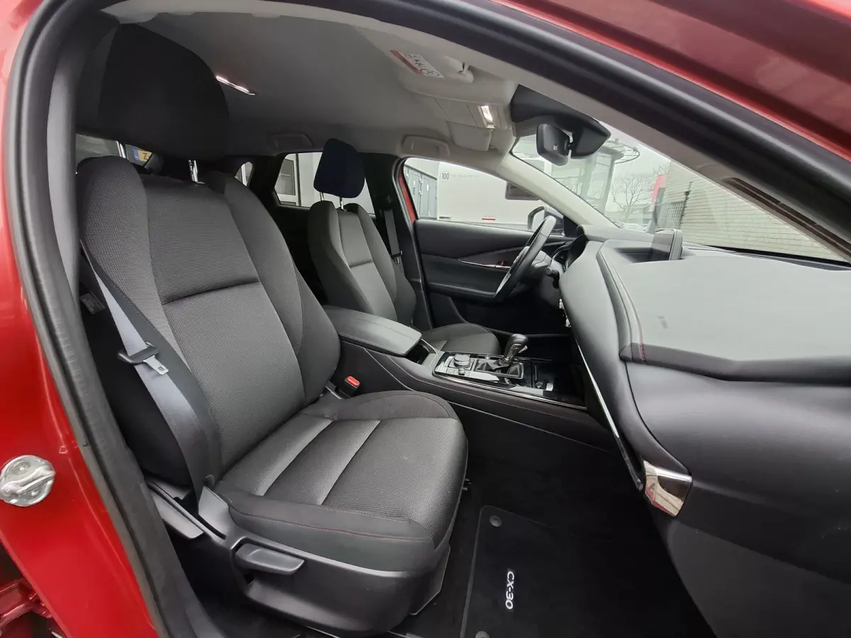 2.0 e-SkyActiv-G M Hybrid Homura | Navigatie/Android/Apple Carplay | Achteruitrij Camera | Voorstoelen Verwarmd | Head-up display | Voorstoelen verwarmd | Cruise Control Adaptief | LM Velgen