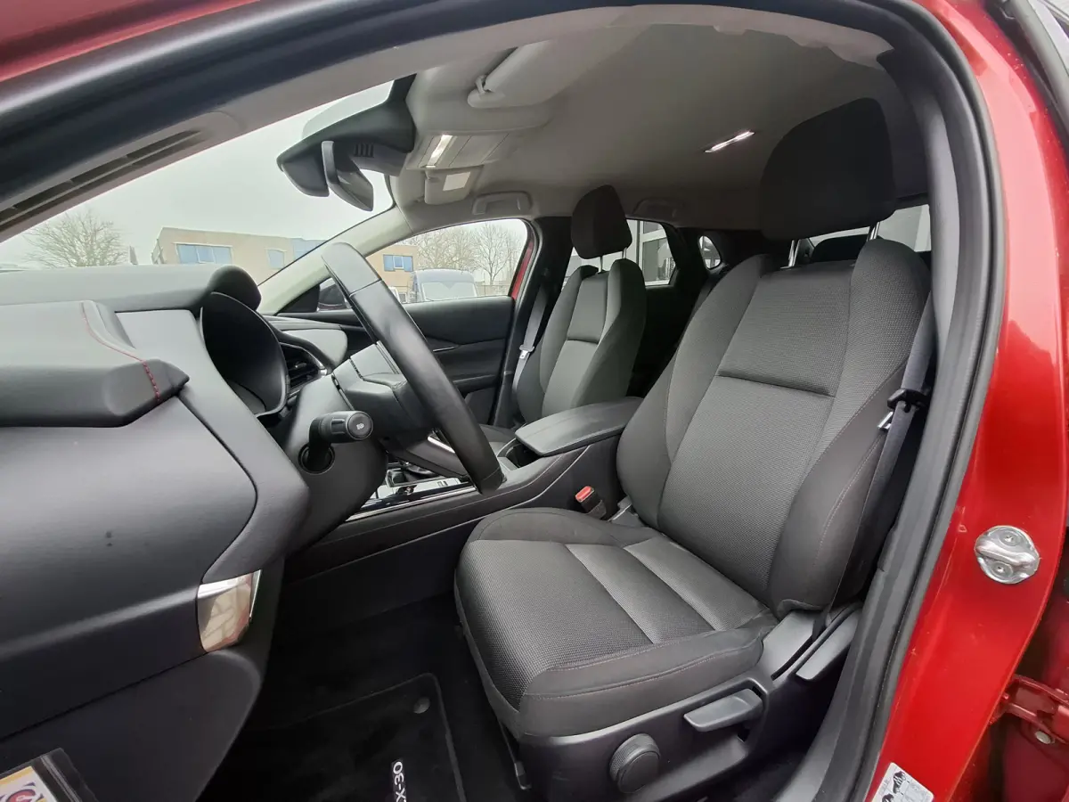 2.0 e-SkyActiv-G M Hybrid Homura | Navigatie/Android/Apple Carplay | Achteruitrij Camera | Voorstoelen Verwarmd | Head-up display | Voorstoelen verwarmd | Cruise Control Adaptief | LM Velgen