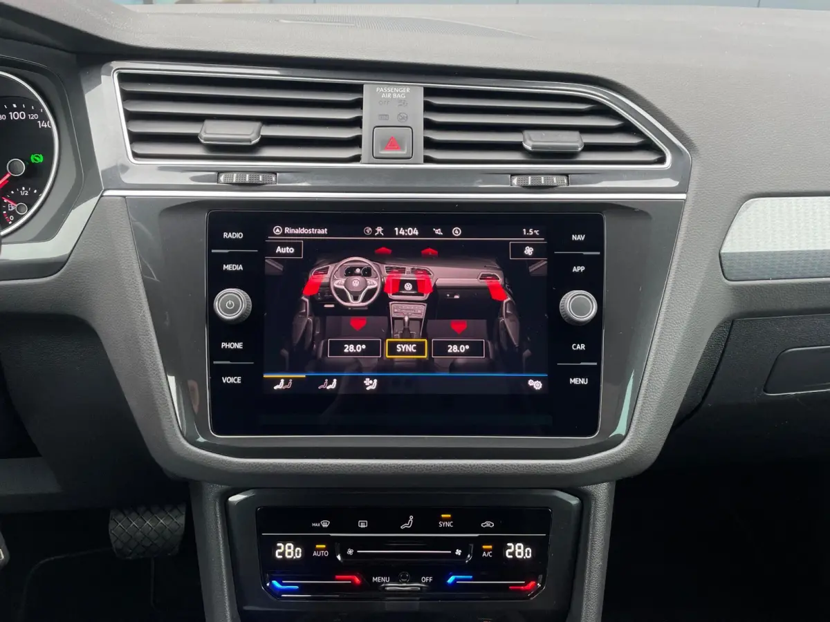 1.5 TSI Life NL.Auto/Trekhaak/Facelift/150Pk/Carplay/Adaptive Cruise/Full Led/1Ste Eigenaar/Dealer onderhouden