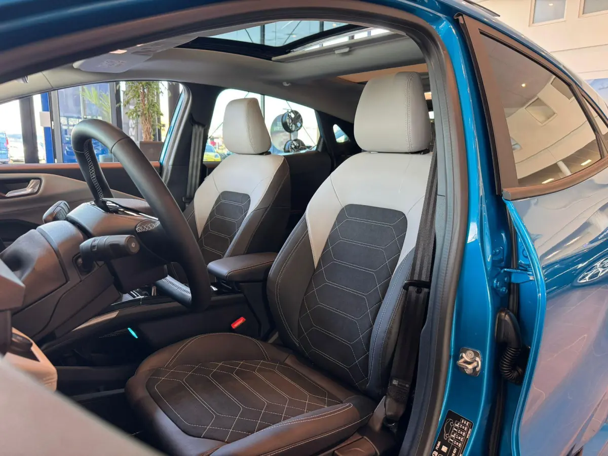Premium | VOORRAAD! | Driverpack | Winterpack | Pano | 43,6 kWh |