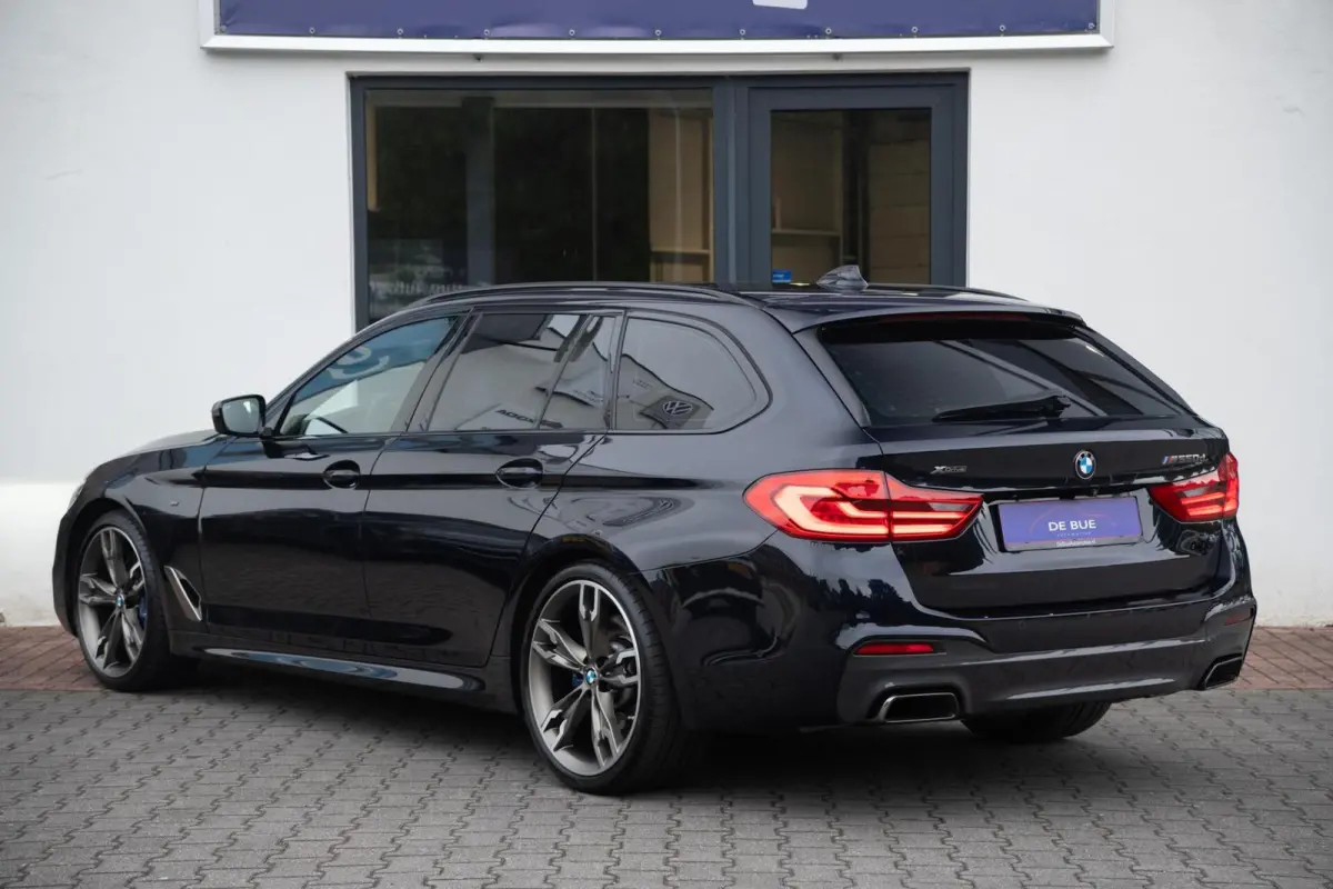 G31 M550d xDrive M-Sport|High Executive|2e Eig|Individual Edition|Trekhaak|4W sturing|Panoramadak|Head Up|Dealer Onderhouden
