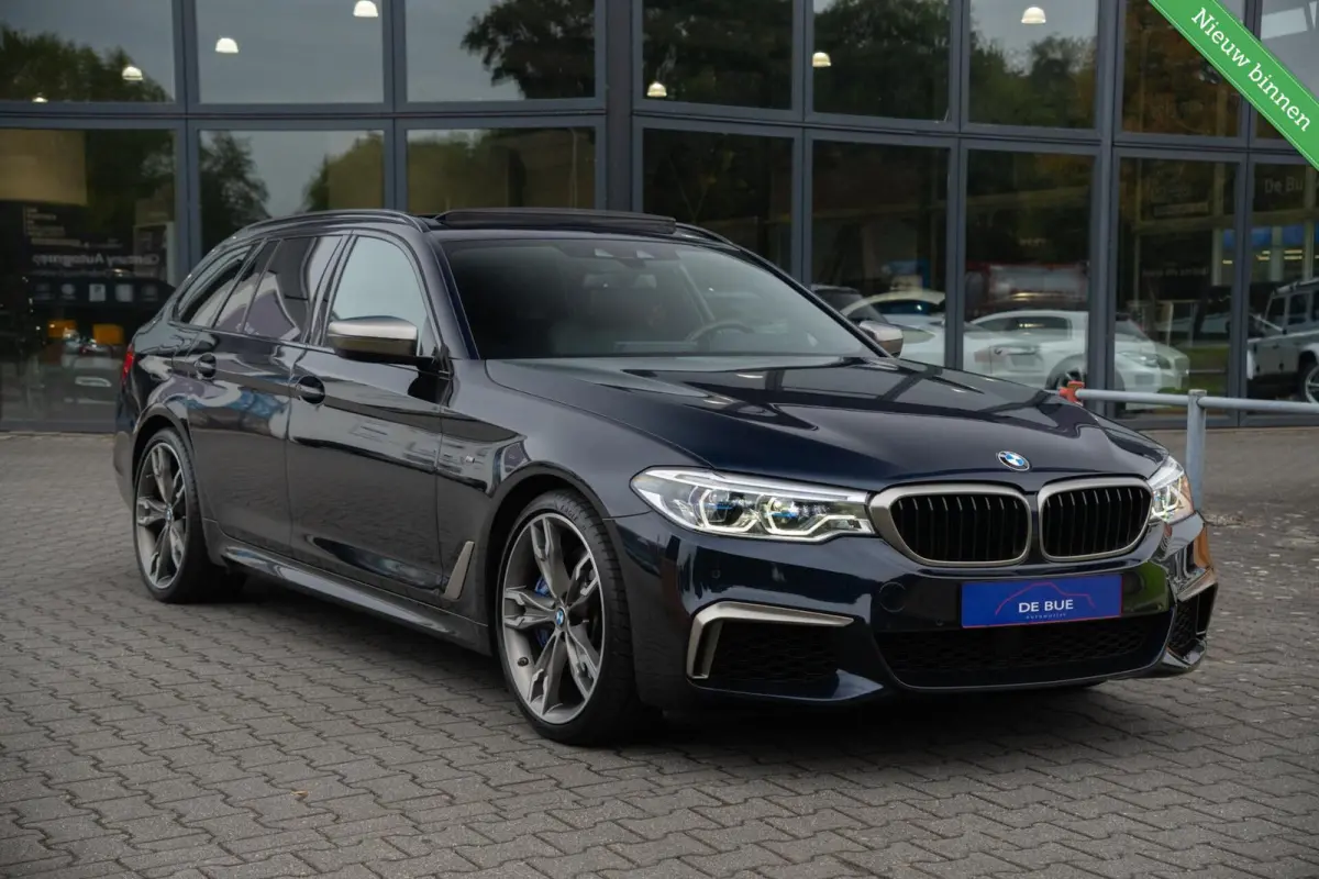 G31 M550d xDrive M-Sport|High Executive|2e Eig|Individual Edition|Trekhaak|4W sturing|Panoramadak|Head Up|Dealer Onderhouden