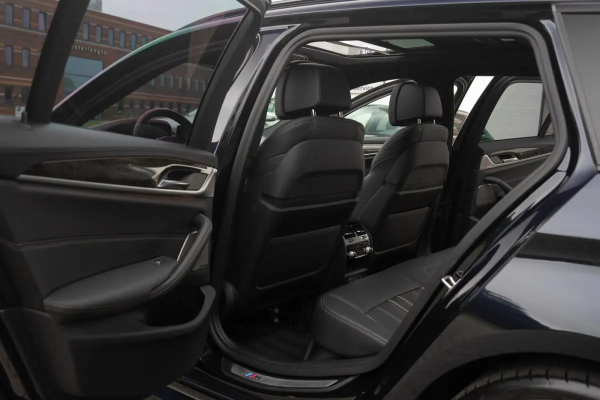 G31 M550d xDrive M-Sport|High Executive|2e Eig|Individual Edition|Trekhaak|4W sturing|Panoramadak|Head Up|Dealer Onderhouden