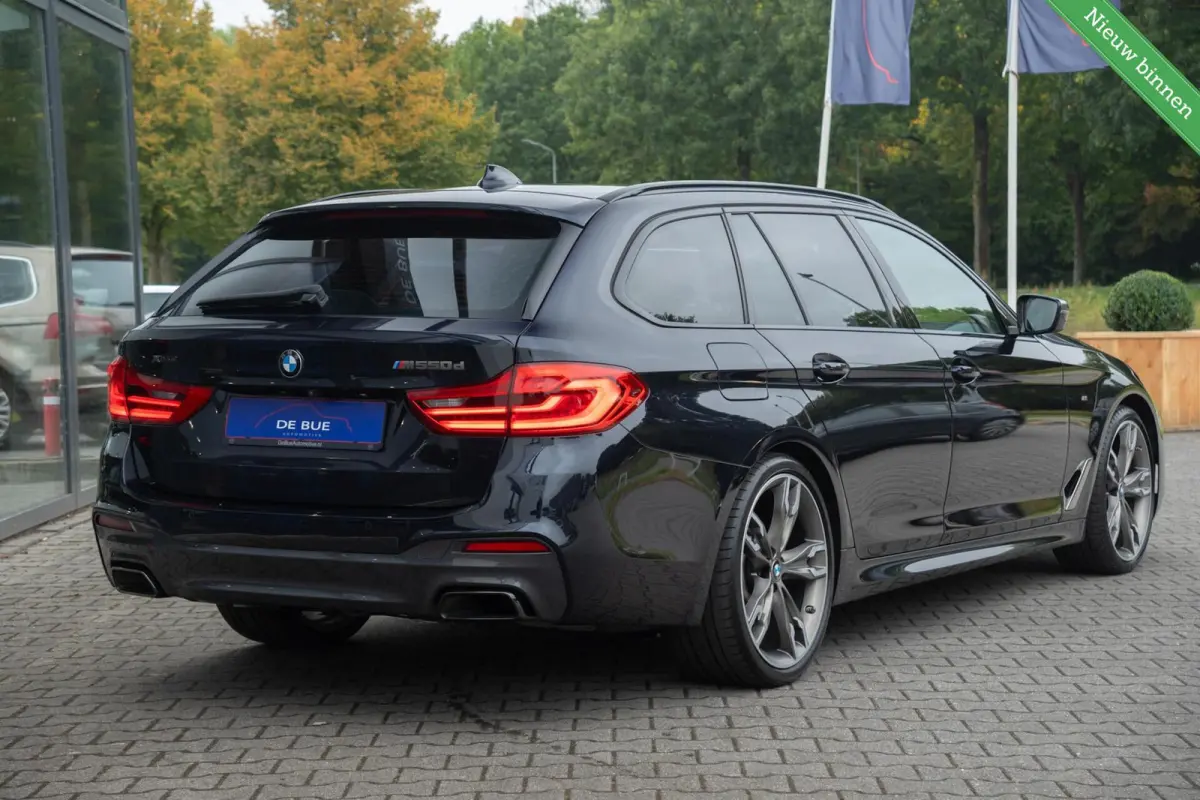 G31 M550d xDrive M-Sport|High Executive|2e Eig|Individual Edition|Trekhaak|4W sturing|Panoramadak|Head Up|Dealer Onderhouden