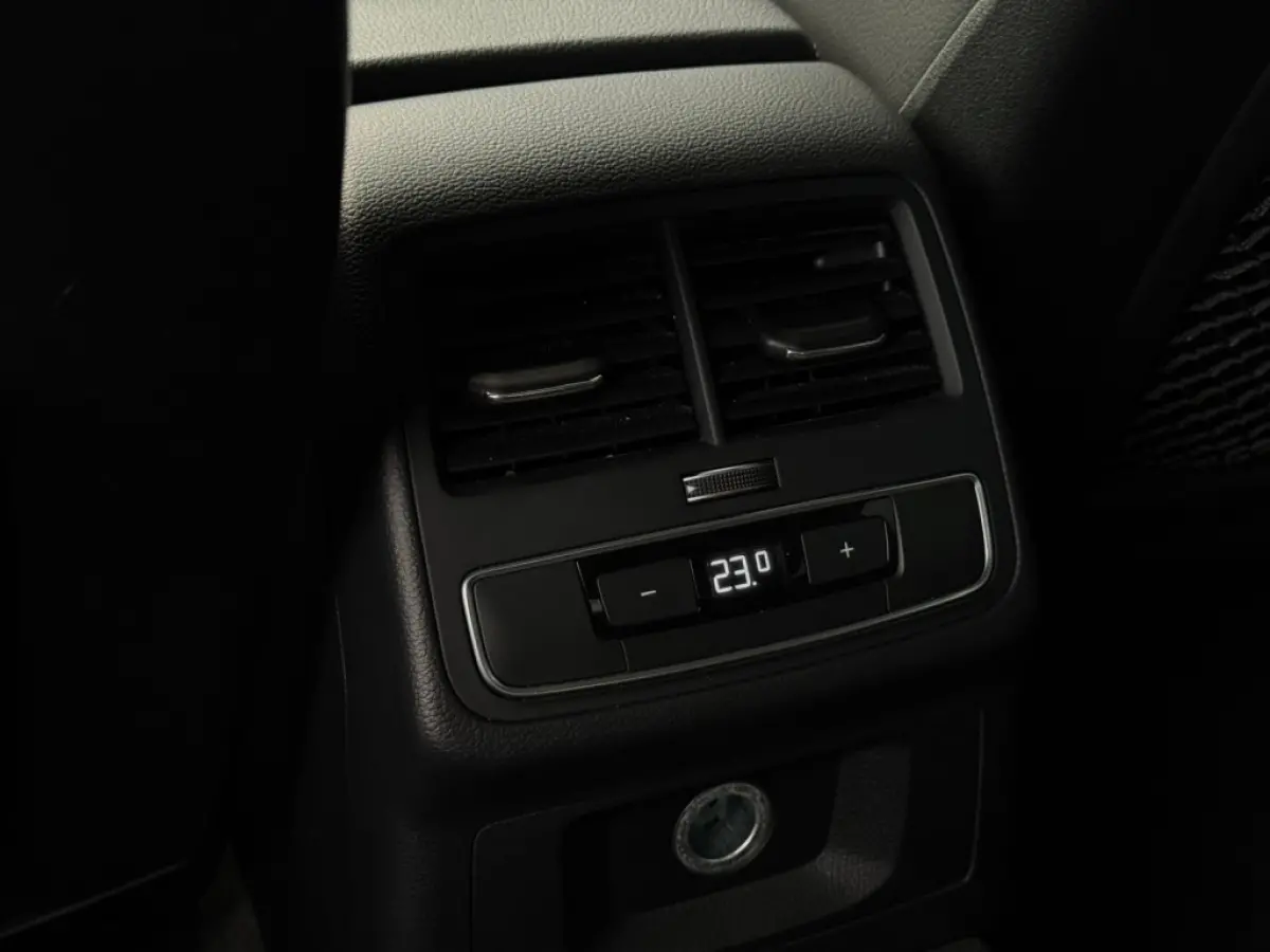 2.0 TFSI Sport PL.S NAVI LEDER LED CR CONTROL PDC CAMERA