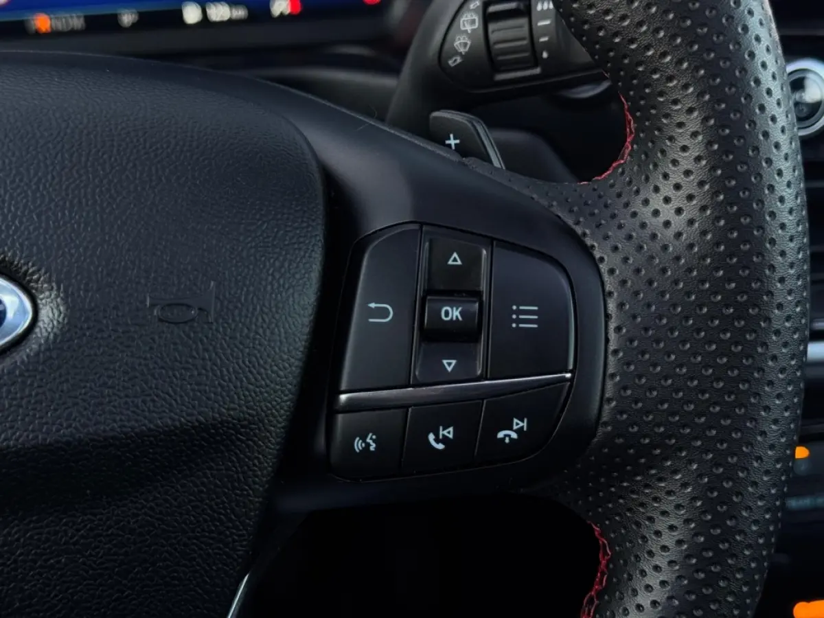 1.0 EB ST-Line M23 FULL PANO NAVI PDC ELEK PAKKET SPORTVELGEN
