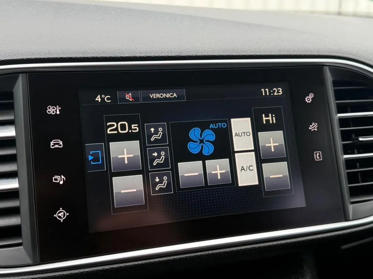 1.2 PureTech Allure Distributie vv,1e Eigenaar,Climate,Cruise,Navi,PDC,LMV,Apk tot 29-06-2026!