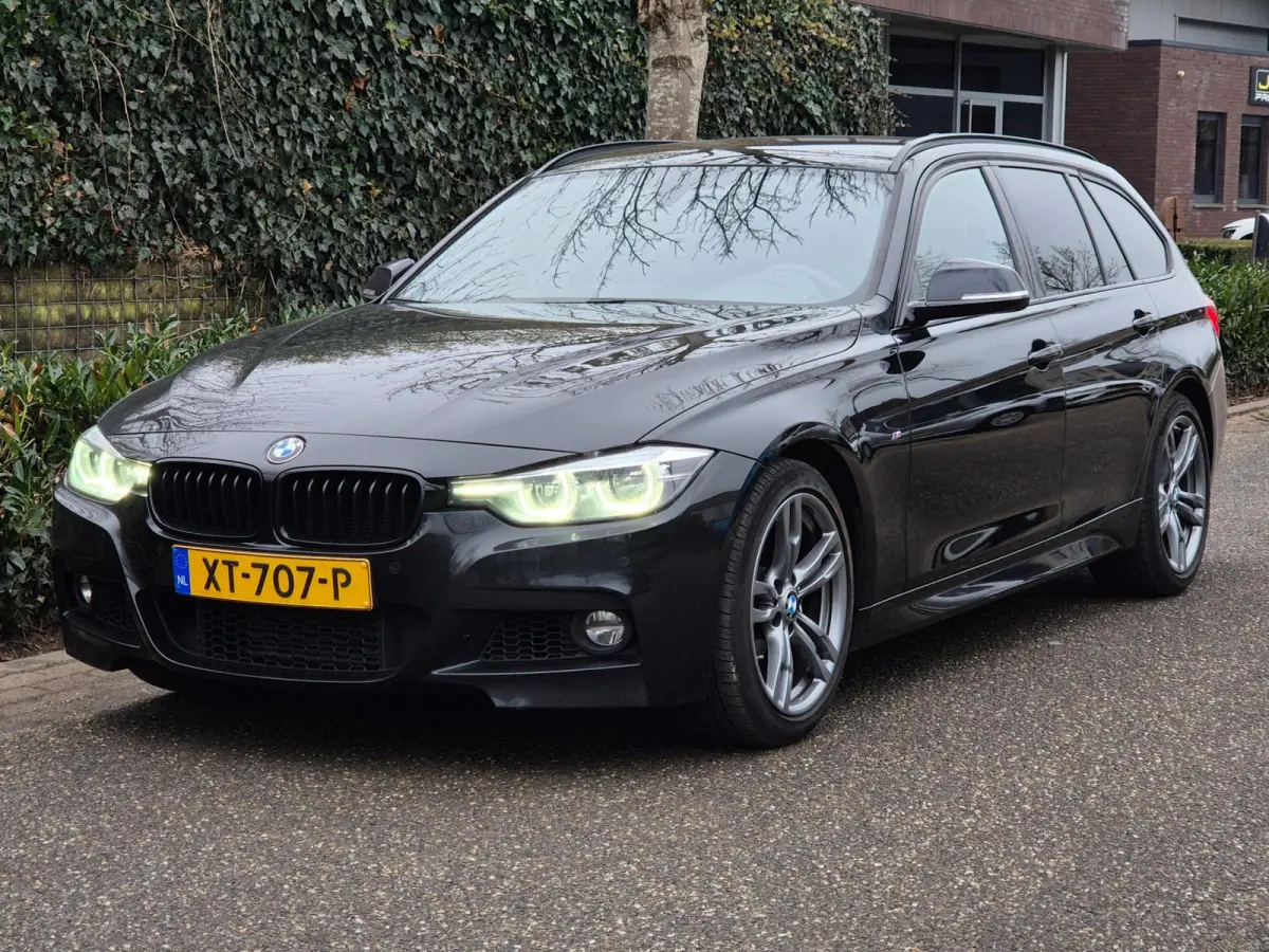 F31 M Sport Apple CarPlay 6WB virtual dash Breedset NAP NL 318i M Sport Edition