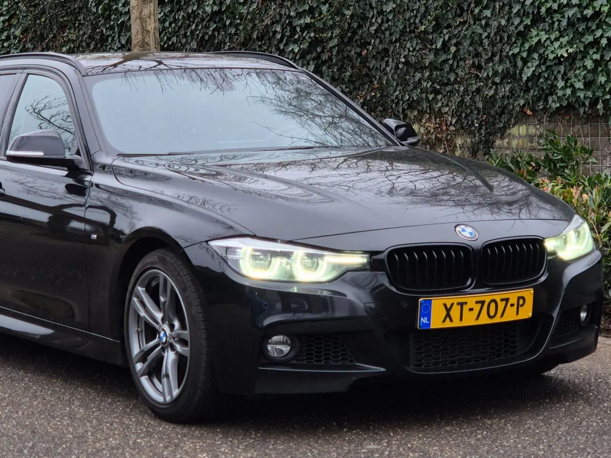 F31 M Sport Apple CarPlay 6WB virtual dash Breedset NAP NL 318i M Sport Edition