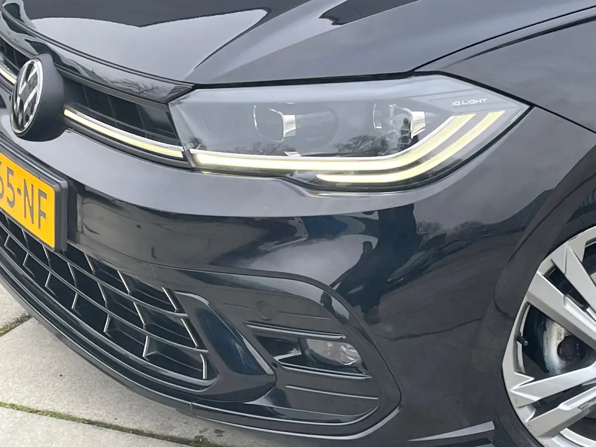 1.0 TSI 95PK R-Line Business | Adaptive Cruise | Draadloze Apple CarPlay | IQ Light | Stoelverwarming |
