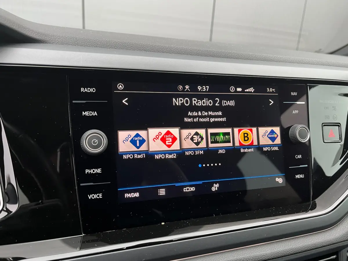 1.0 TSI 95PK R-Line Business | Adaptive Cruise | Draadloze Apple CarPlay | IQ Light | Stoelverwarming |