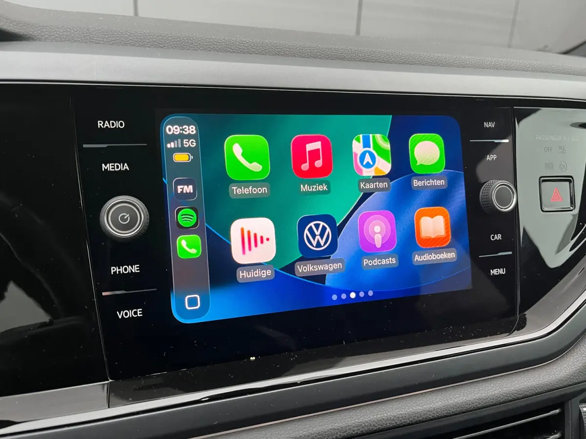 1.0 TSI 95PK R-Line Business | Adaptive Cruise | Draadloze Apple CarPlay | IQ Light | Stoelverwarming |