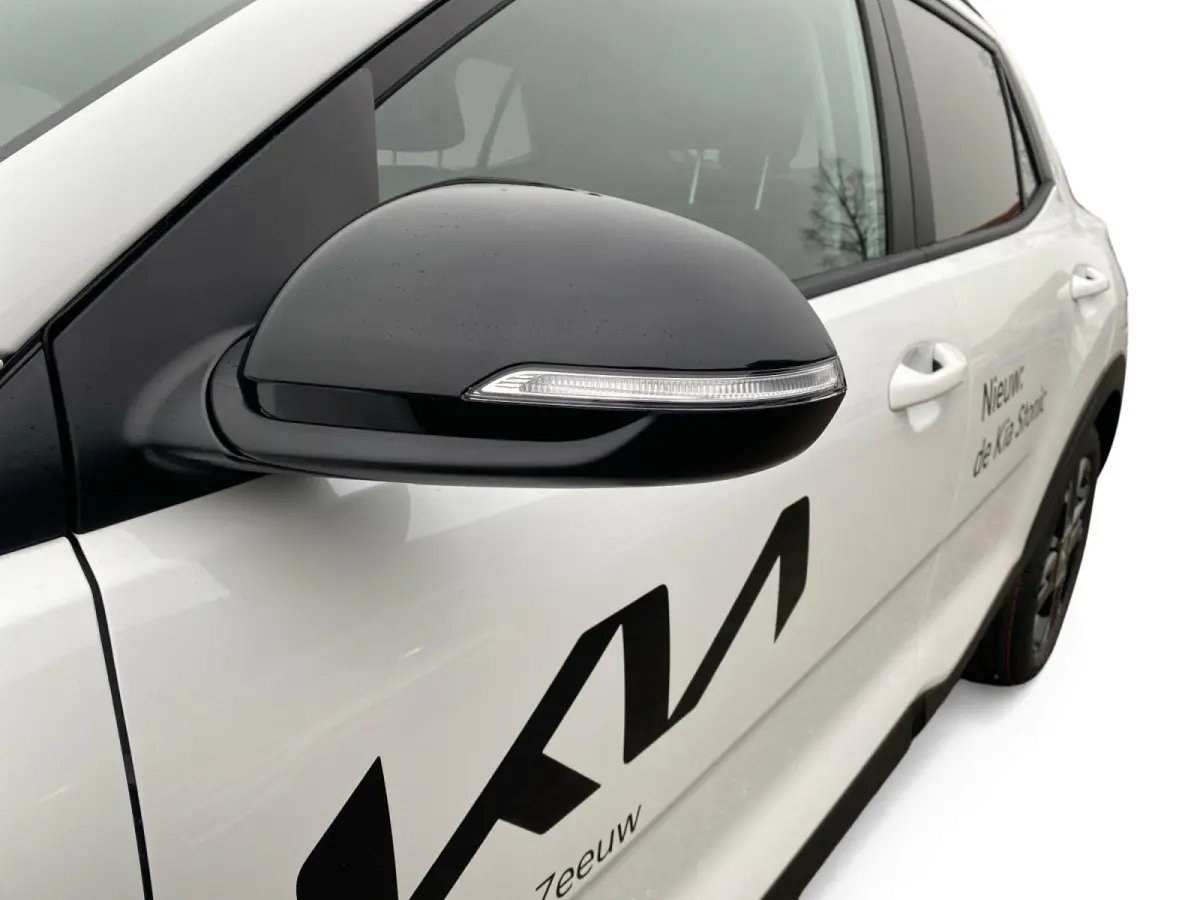 1.0 T-GDi MHEV GT-Line | Navigatie | Schuif/kantel dak | Stoel + Stuurverwarming | Cruise control | LM-Velgen | GT-Line