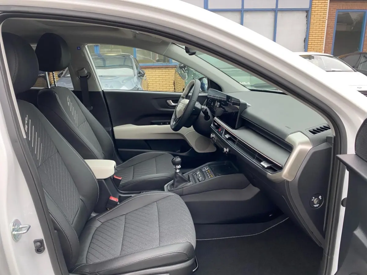 1.0 T-GDi MHEV GT-Line | Navigatie | Schuif/kantel dak | Stoel + Stuurverwarming | Cruise control | LM-Velgen | GT-Line