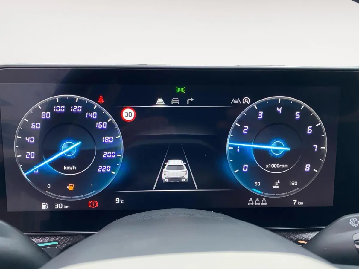 1.0 T-GDi MHEV GT-Line | Navigatie | Schuif/kantel dak | Stoel + Stuurverwarming | Cruise control | LM-Velgen | GT-Line