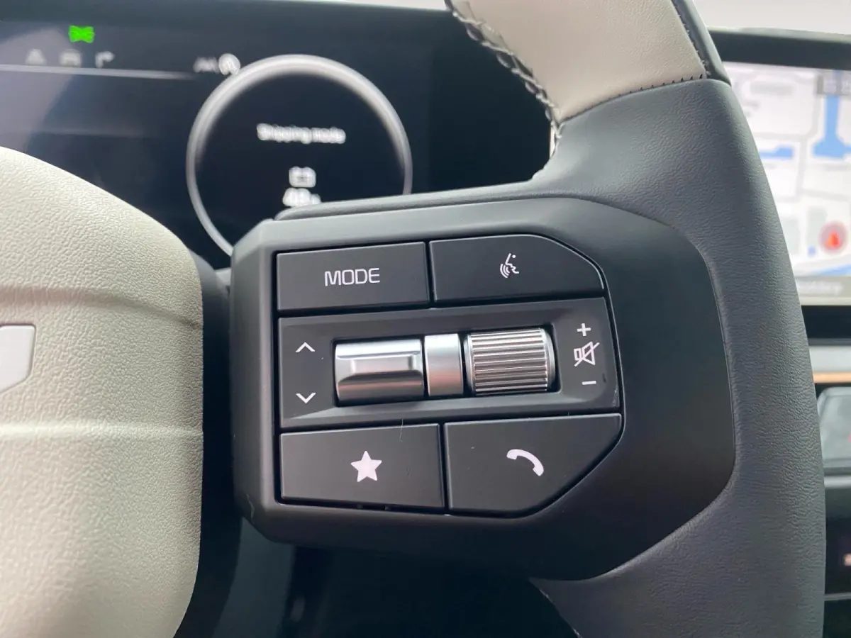 1.0 T-GDi MHEV GT-Line | Navigatie | Schuif/kantel dak | Stoel + Stuurverwarming | Cruise control | LM-Velgen | GT-Line