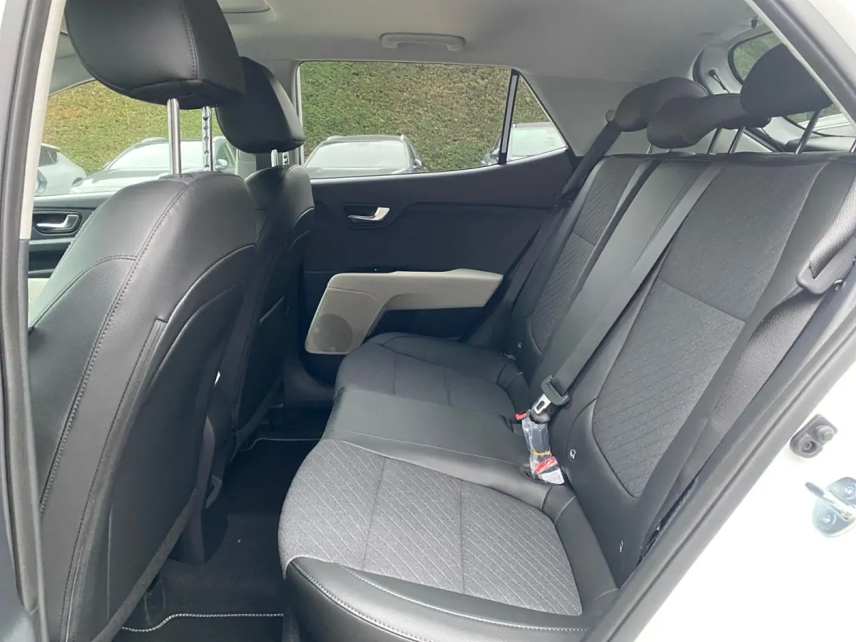 1.0 T-GDi MHEV GT-Line | Navigatie | Schuif/kantel dak | Stoel + Stuurverwarming | Cruise control | LM-Velgen | GT-Line