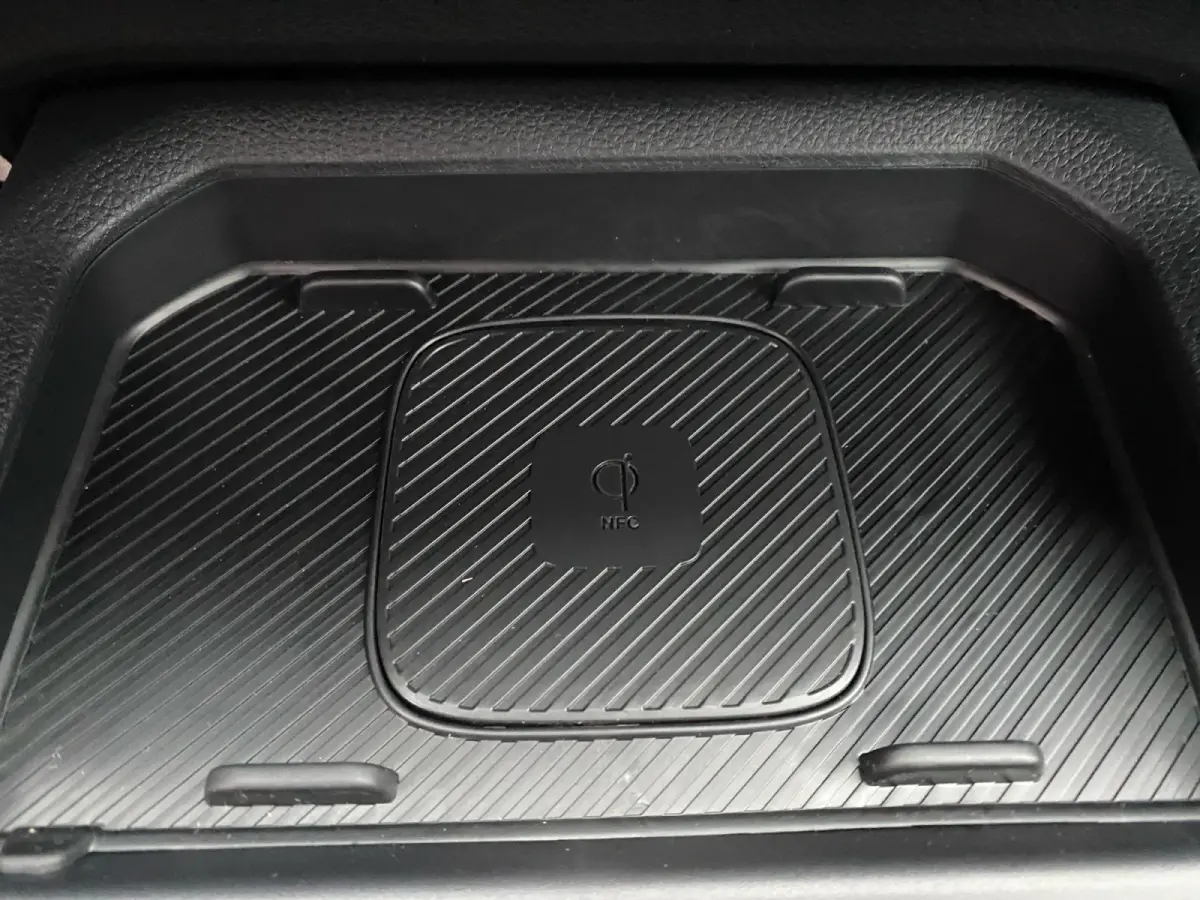 1.0 T-GDi MHEV GT-Line | Navigatie | Schuif/kantel dak | Stoel + Stuurverwarming | Cruise control | LM-Velgen | GT-Line