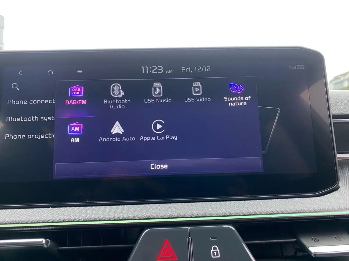1.0 T-GDi MHEV GT-Line | Navigatie | Schuif/kantel dak | Stoel + Stuurverwarming | Cruise control | LM-Velgen | GT-Line
