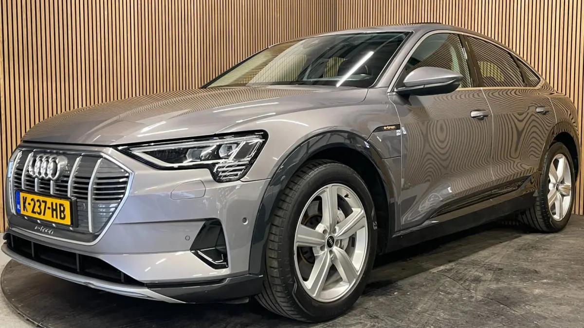 55 Quattro Business Plus 95 kWh|90%SOH|GROTE ACCU|PANO|LEDER|ACC|MEMORY|CAMERA|CARLAY/ANDROID|STOELVER|NAP|