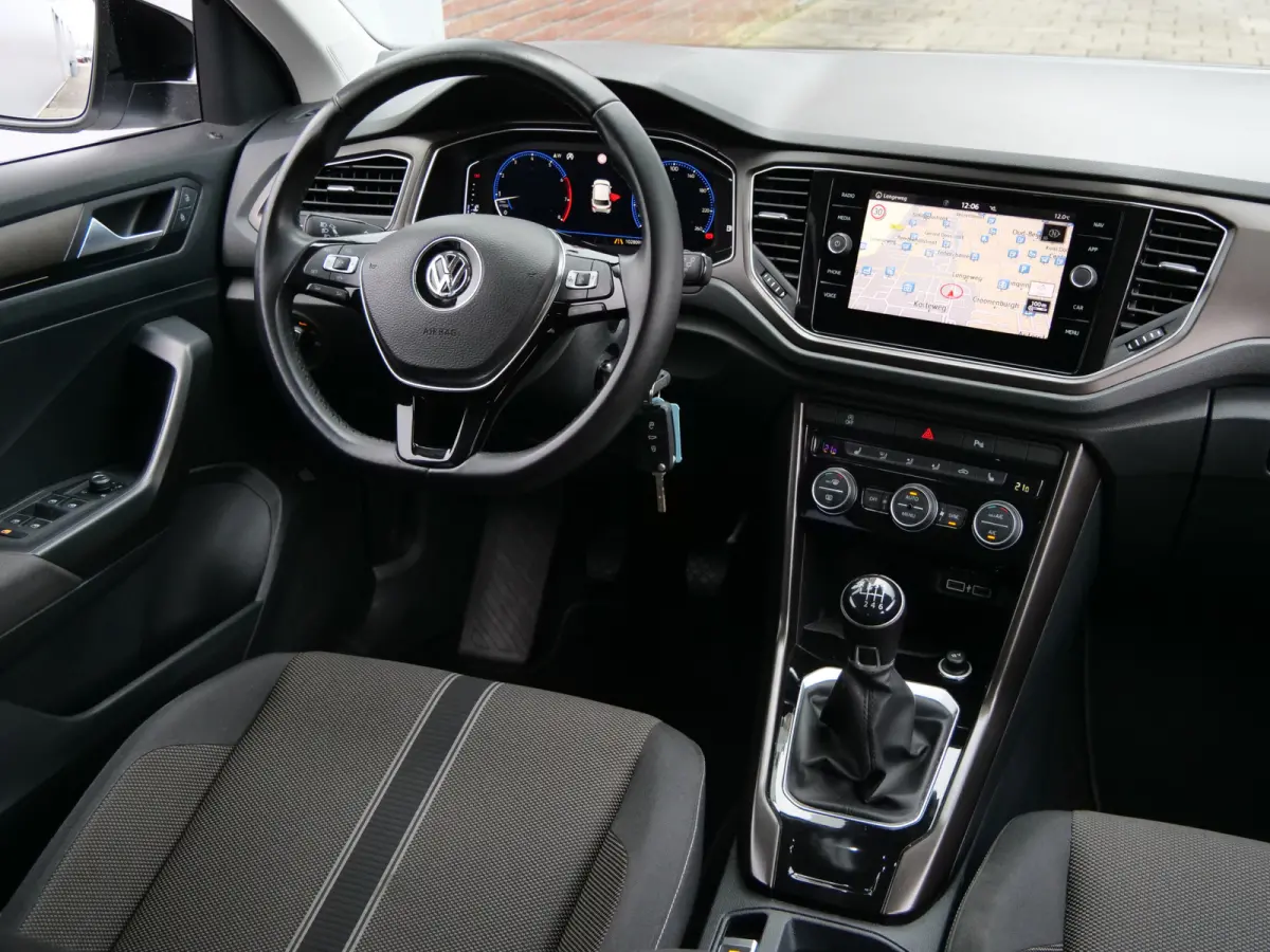 1.5 TSI Sport 150 Pk Navigatie / Camera / PDC / Apple Carplay