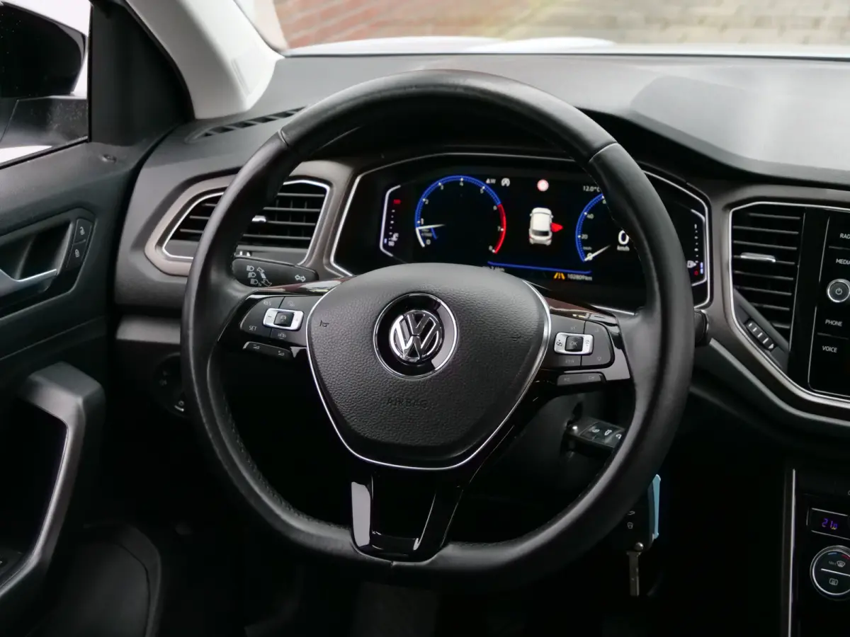1.5 TSI Sport 150 Pk Navigatie / Camera / PDC / Apple Carplay