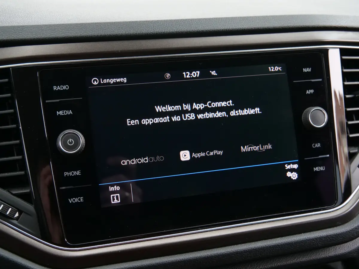 1.5 TSI Sport 150 Pk Navigatie / Camera / PDC / Apple Carplay