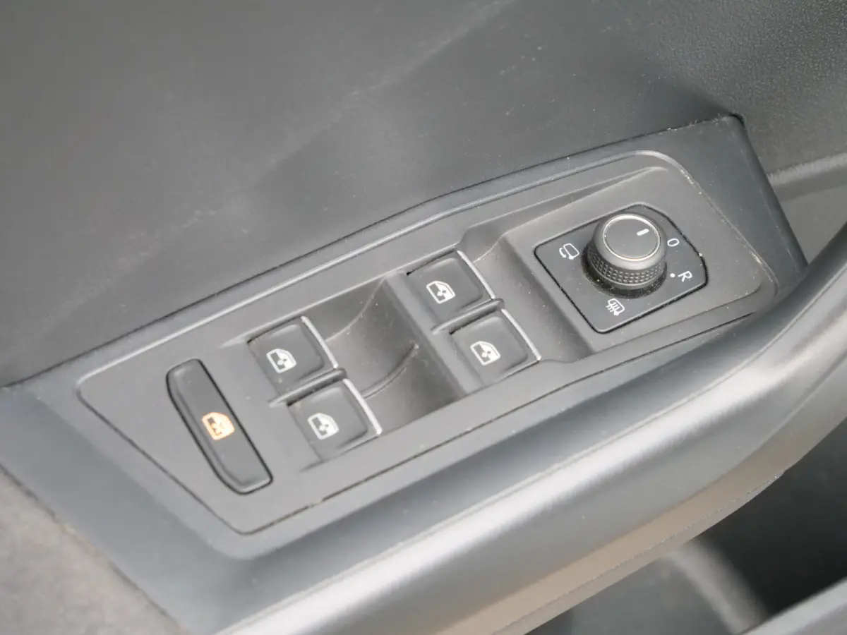 1.5 TSI Sport 150 Pk Navigatie / Camera / PDC / Apple Carplay