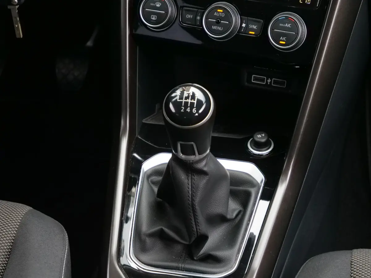 1.5 TSI Sport 150 Pk Navigatie / Camera / PDC / Apple Carplay