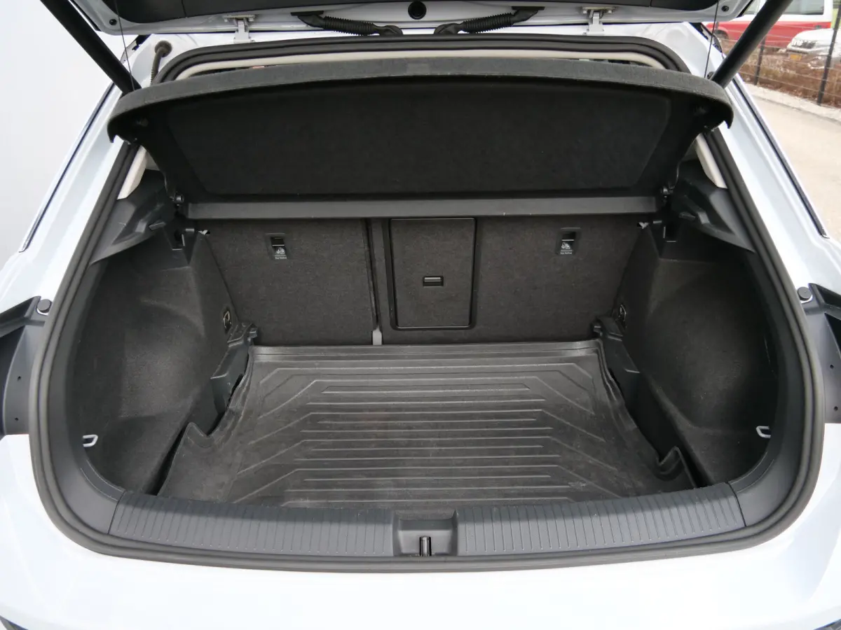 1.5 TSI Sport 150 Pk Navigatie / Camera / PDC / Apple Carplay