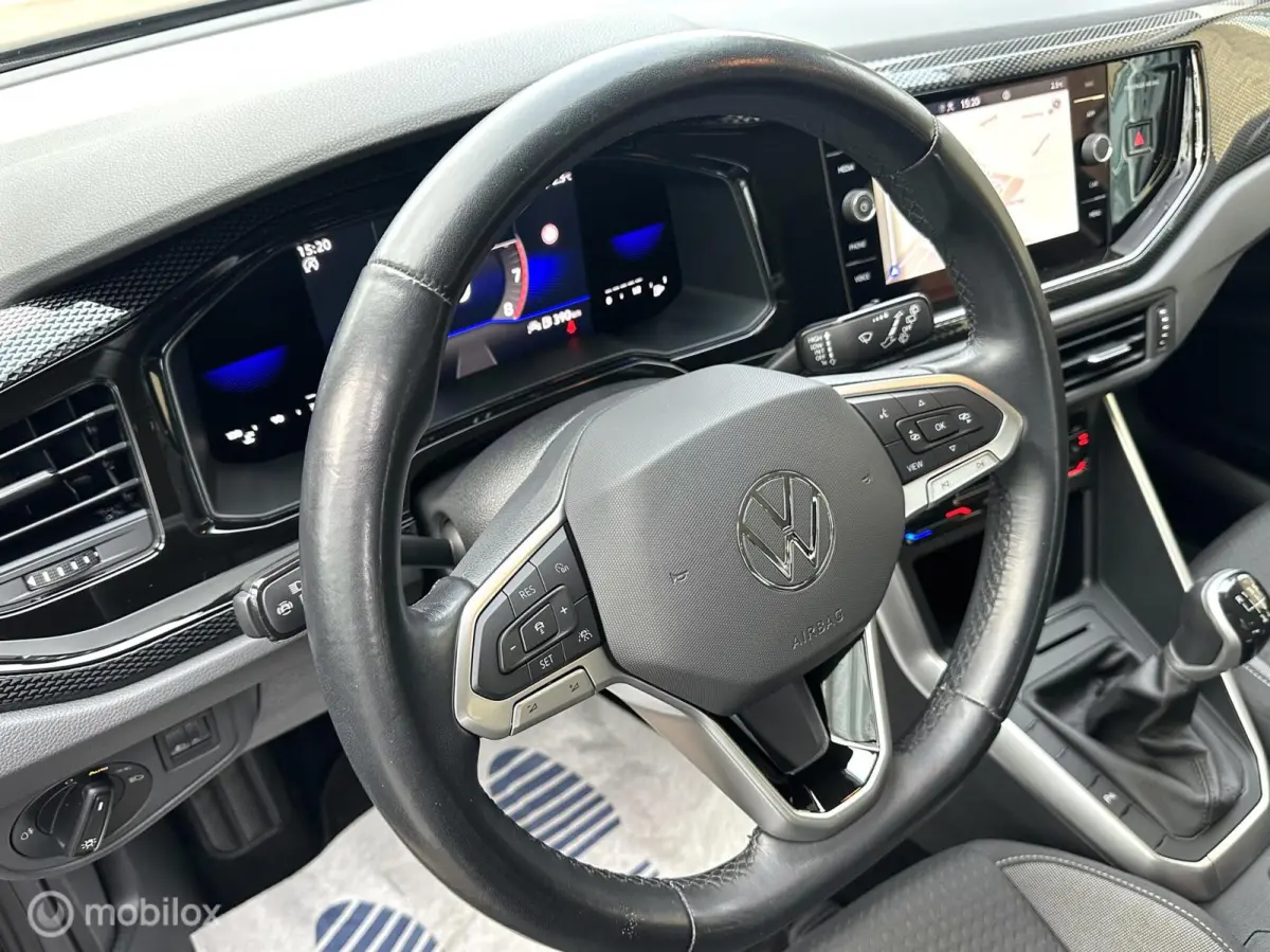 1.0 TSI 95pk Life Business NIEUW MODEL CLIMATE CONTROLE STOELVERWARMING CARPLAY NAVIGATIE ACHTERUITRIJ CAMERA MOOIE AUTO!!