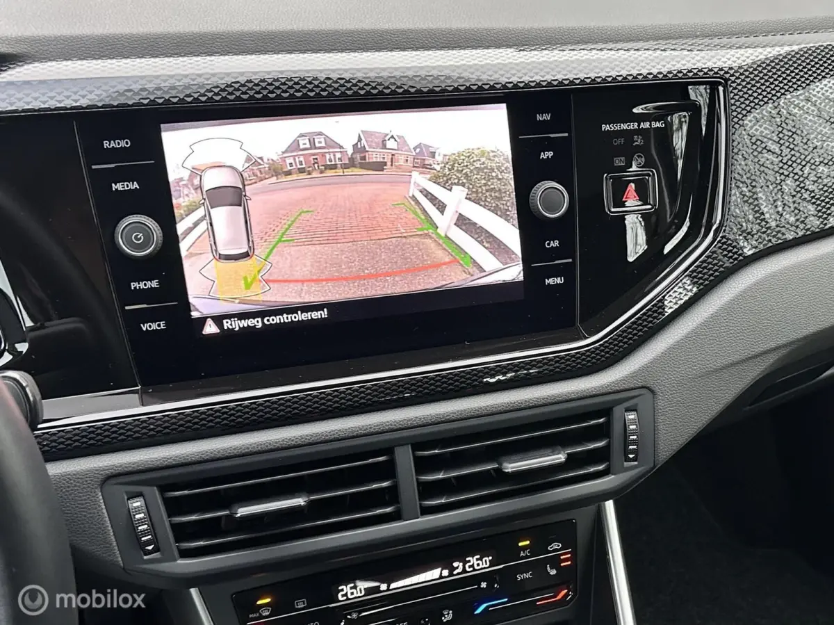 1.0 TSI 95pk Life Business NIEUW MODEL CLIMATE CONTROLE STOELVERWARMING CARPLAY NAVIGATIE ACHTERUITRIJ CAMERA MOOIE AUTO!!