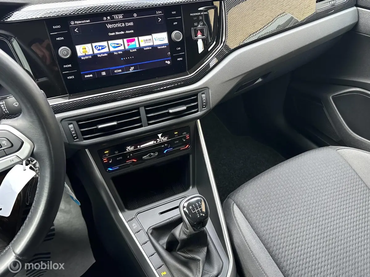 1.0 TSI 95pk Life Business NIEUW MODEL CLIMATE CONTROLE STOELVERWARMING CARPLAY NAVIGATIE ACHTERUITRIJ CAMERA MOOIE AUTO!!