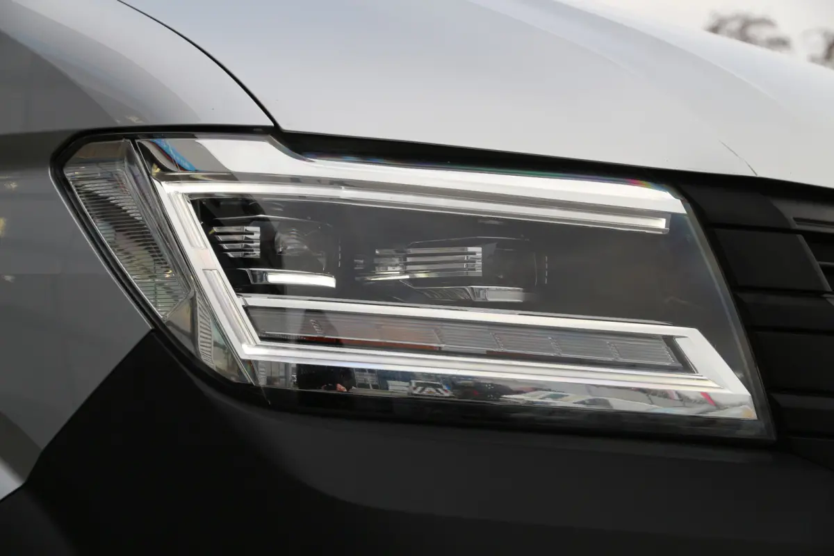 2.0 TDI 140 L3H3 | Aut. | 3T trekgewicht | Navi | Camera | Airco..